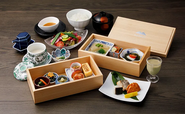 “STRINGS” A Salon Above the Clouds